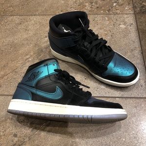 💣 NIKE JORDAN 1 MID Iridescent Black 💣